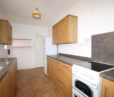 4 bedroom terraced house to rent - Photo 6