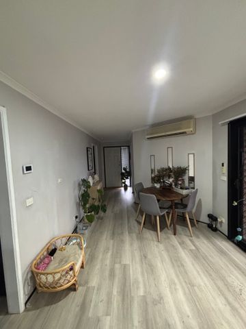 Narre Warren - Photo 3