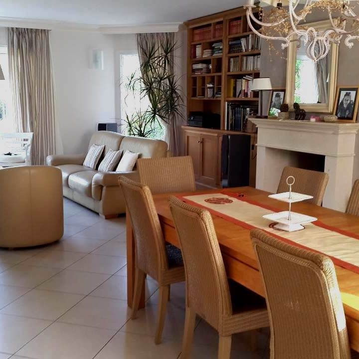 Location Maison 7 pièces 204m² CARQUEFOU 44470 - Photo 1