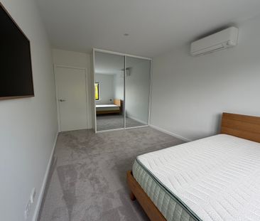 Mount Waverley - Photo 6