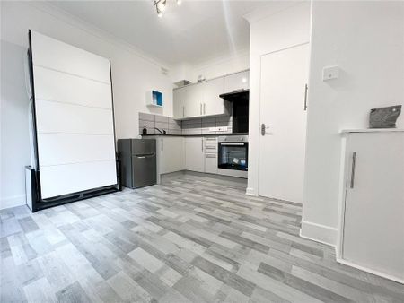 Studio to rent - Photo 5