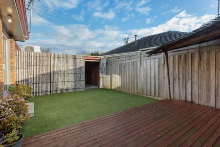 8 Greenbank Avenue, Box Hill South. - Photo 4