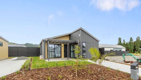 Two bedroom beauty! - Photo 5