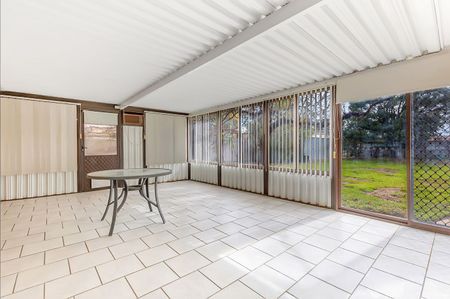 Three Bedroom Home in a Quiet Street - Photo 3