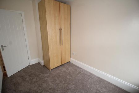 3 bedroom apartment to rent - Photo 5
