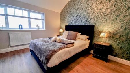 4 bedroom townhouse to rent - Photo 5