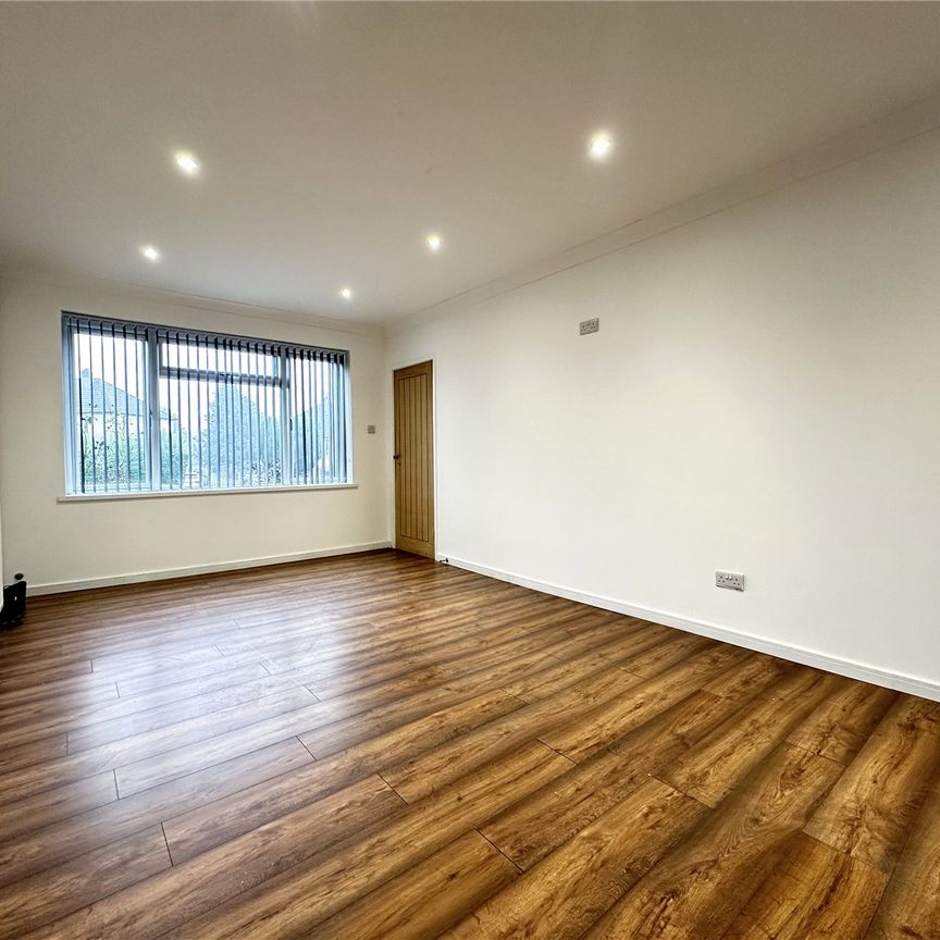 106, Iveson Drive, Leeds, West Yorkshire, LS16 6NL - Photo 1