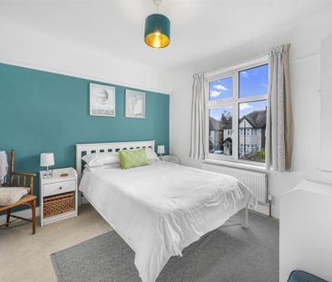 5 bedroom semi-detached house to rent - Photo 4