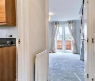 2 bedroom semi-detached house to rent - Photo 1