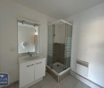 Location Appartement 2 pièces 33m² LA SEYNE SUR MER 83500 - Photo 2