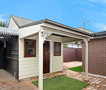 Charming 2-Bedroom Home in the Heart of Riverwood - Photo 3