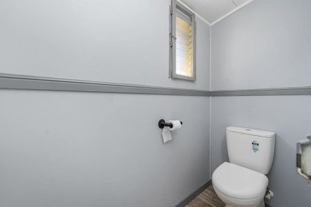 Charming 3BR Home in West End - Photo 2