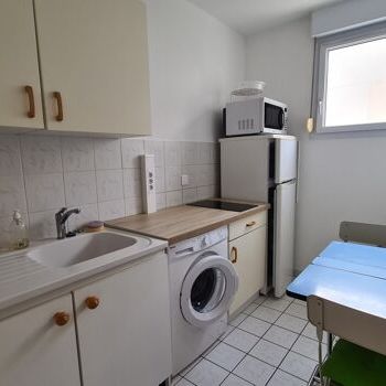 Appartement 1 pièces 28m2 REIMS 607 euros - Photo 1