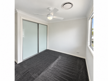 Modern townhouse - Photo 2