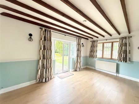 1 bedroom property to rent - Photo 4