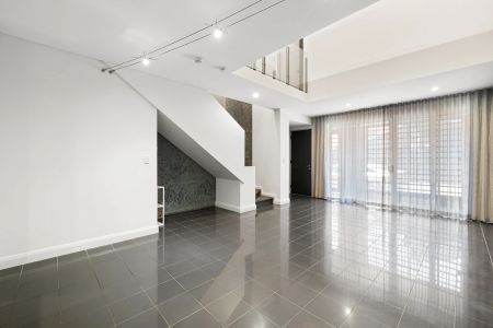 3/21 Russell Street - Photo 2