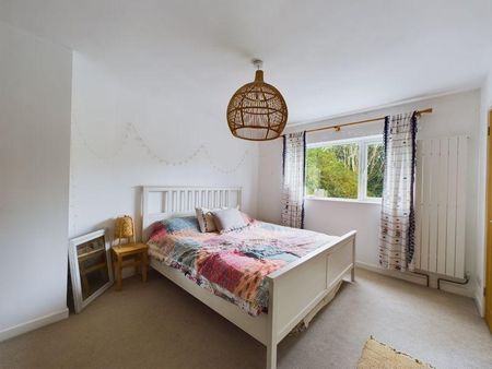 3 bedroom detached house to rent - Photo 4