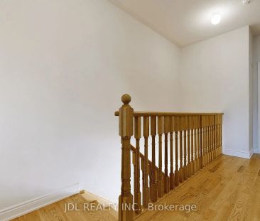 Condo Townhouse For Lease | N9249432 - Photo 3
