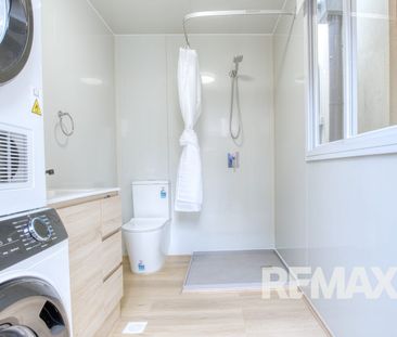 Fully Furnished Townhouse - Photo 4