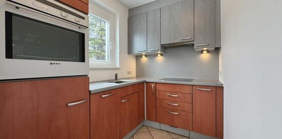 Charmante 2-Zimmer-Wohnung mit Aussicht - Photo 2