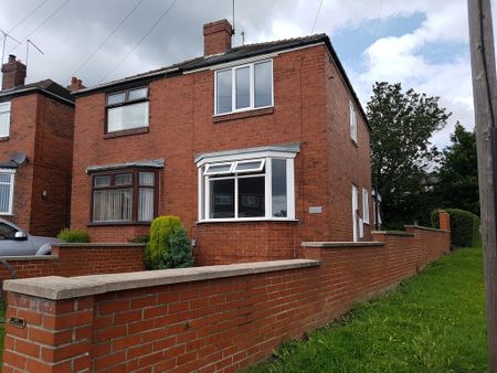 2 bedroom semi-detached house to rent - Photo 5