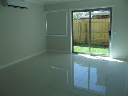 3 Bedroom Town House&excl; - Photo 2