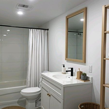 Grand 3 1/2, Rénové/Renovated, Ensoleillé/Sunny a Louer/For Rent - Photo 4