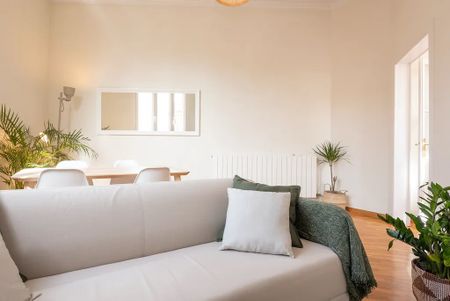 Carrer de Teodora Lamadrid, Barcelona, Catalonia 08022 - Photo 4