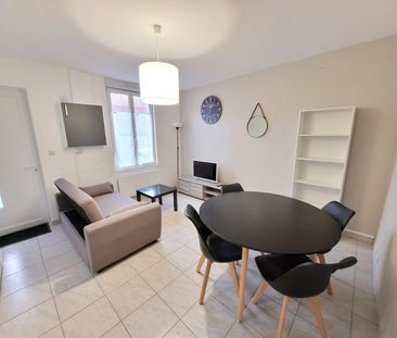 Location Maison 2 pièces 45m² ARMENTIERES 59280 - Photo 2