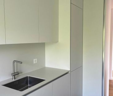 Luminoso e moderno appartamento di 2.5 locali con balcone a Lugano-... - Photo 5