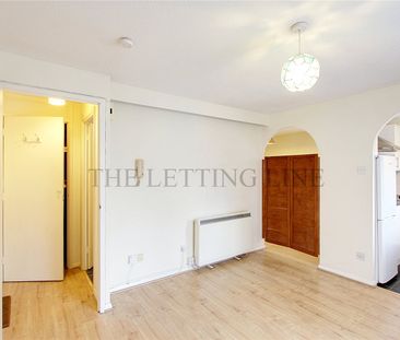 Woodfield Close, Enfield, Middlesex, EN1 2AZ - Photo 5