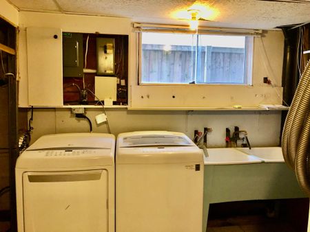 For Lease - 42 Scarboro Crescent, Toronto, Ontario - Photo 4