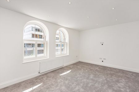 The Broadway, Wimbledon, SW19, London - Photo 4