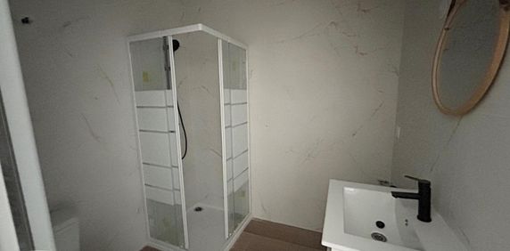 Location Appartement 1 pièce 16m² FAMARS 59300 - Photo 2