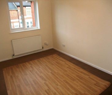 2 bedroom semi-detached house to rent - Photo 6