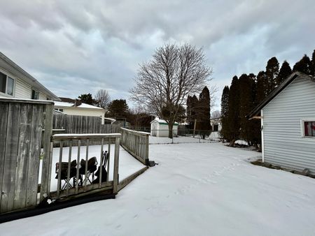 1-592 Gavin Crt, Kingston, ON K7M 8B6 - Photo 4