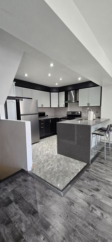 For Lease - 6 Burnsborough Street, Ajax, Ontario - Photo 5