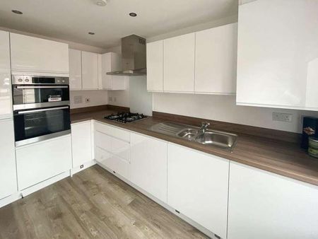 Hedgehog Way, Berkhamsted, HP4 - Photo 2