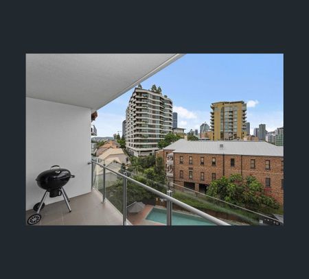 408/50 Connor Street, Kangaroo Point, Qld 4169 - Photo 4