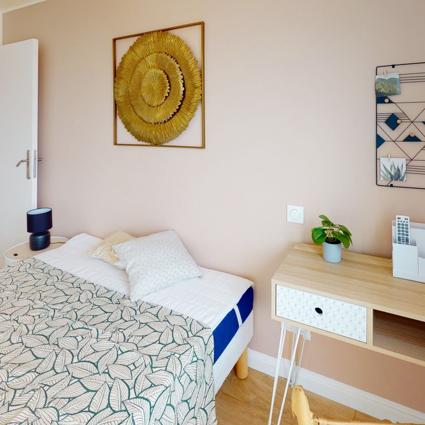 PARMENTIER M Roommate 4 Bedrooms at Rouen - Photo 2