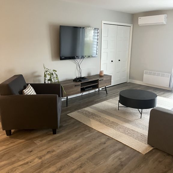 Beau Grand 4 1/2 - Photo 1