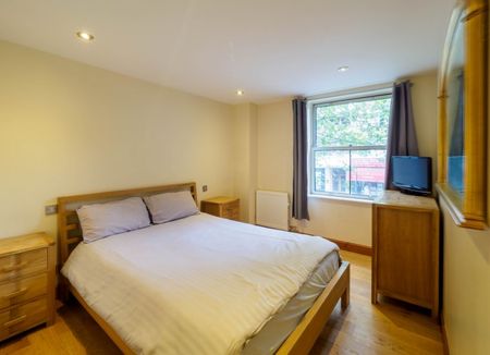 Bourne House - Photo 4