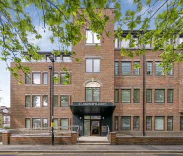 River Front, Enfield, London, EN1 - Photo 3