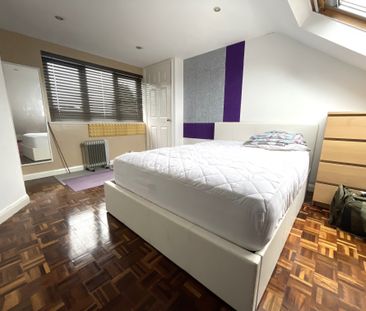 Ridgehurst Avenue, Watford - Photo 5