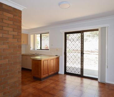 QUIET LOCATION - 3 BEDROOM UNIT - Photo 3