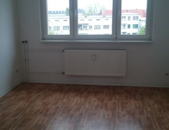 Sanierte 1 Raumwohnung mit Weitblick, sofort beziehbar! - Photo 1