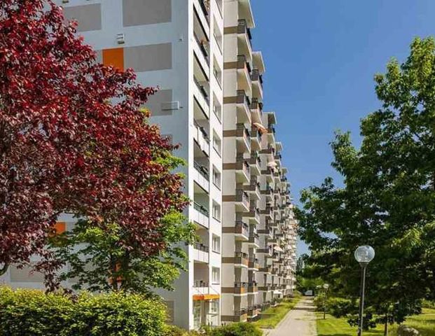 Großzügige Familienwohnung mit Balkon! - Photo 1