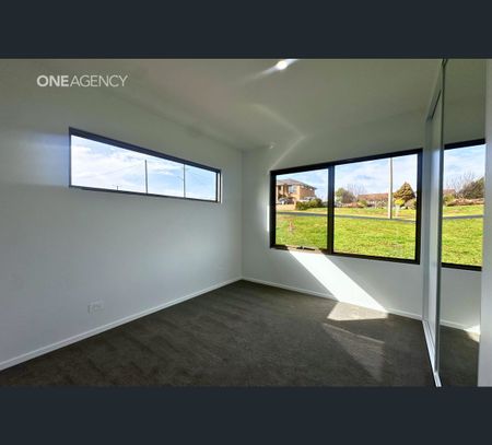 186 Parker Street, Devonport, Tas 7310 - Photo 2