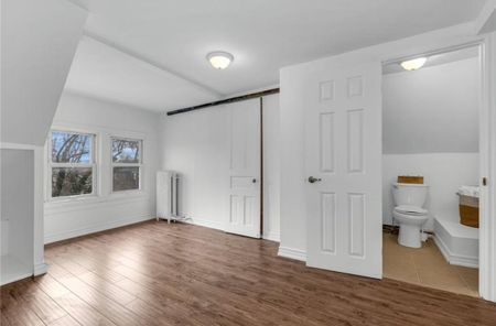 For Lease - 100 Dunsmure Road Unit# 2, Hamilton, Ontario - Photo 4
