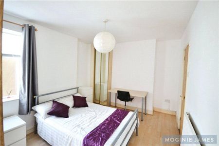 5 bedroom semi-detached house to rent - Photo 5